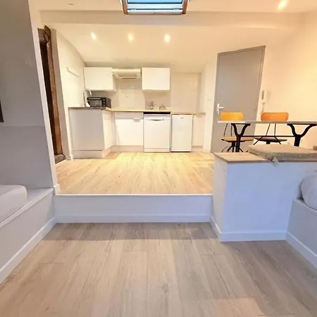 Διαμέρισμα Godin P2 3eme Etage Νιμ